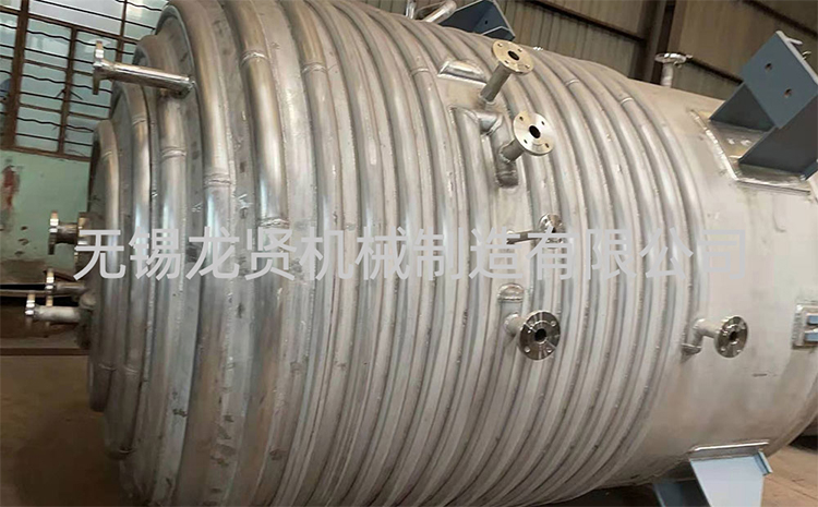 江蘇筒體半圓管哪家交貨快？龍賢：把“急單”變“閃電單”，工業(yè)圈的“準(zhǔn)時(shí)達(dá)”